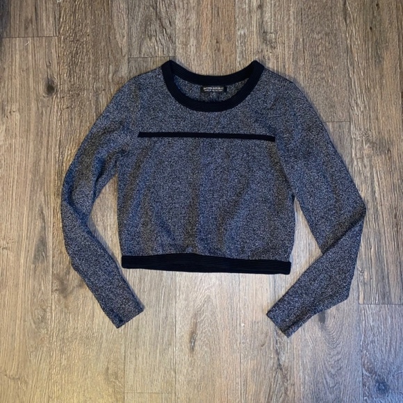 Banana Republic made of Italian Yarn size small gray sweater - Picture 2 of 4